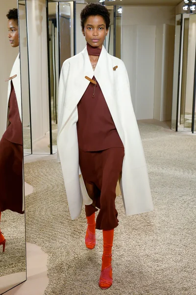 Look 22